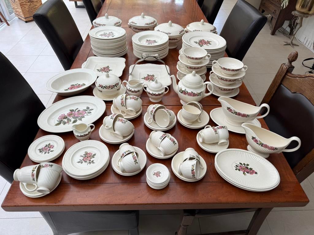 Wedgwood edme briar rose, Antiek en Kunst, Antiek | Servies compleet, Ophalen