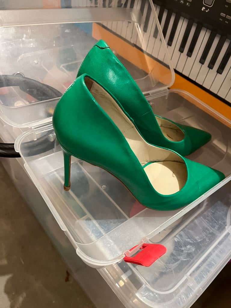 Groene handgemaakte damesschoenen maat 38, Ophalen of Verzenden, Gedragen, Groen, Schoenen met hoge hakken