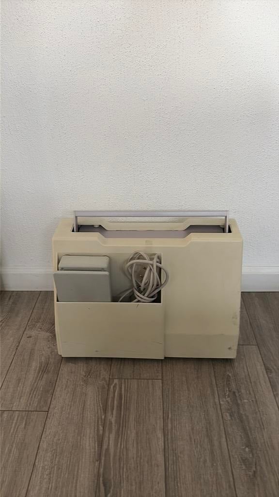 Pfaff 1051 naaimachine, Hobby en Vrije tijd, Naaimachines en Toebehoren, Ophalen, Zo goed als nieuw, Naaimachine, Pfaff