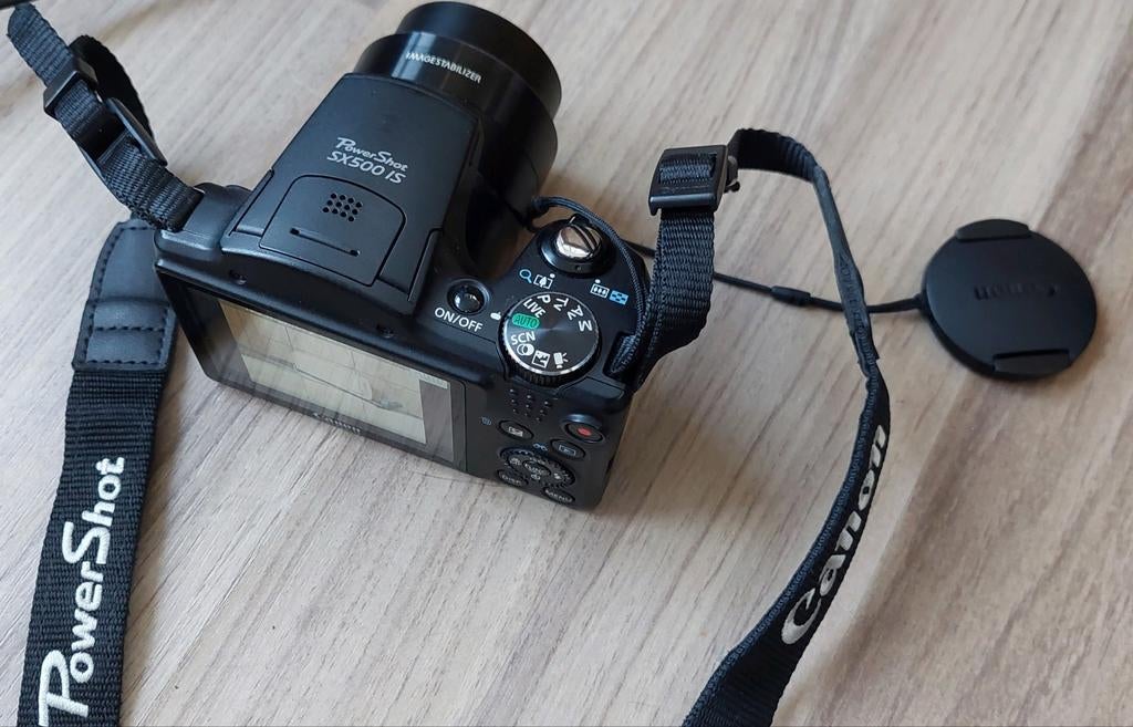 ZGAN Canon SX500 is, 16mpix CCD sensor compact bridge camera, Canon, Compact, Ophalen of Verzenden, Zo goed als nieuw