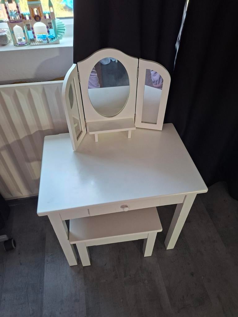 Kaptafel voor kinderen met spiegel en krukje, Huis en Inrichting, Tafels | Kaptafels, Ophalen, Kinderlijk, Klassiek, 50 tot 100 cm