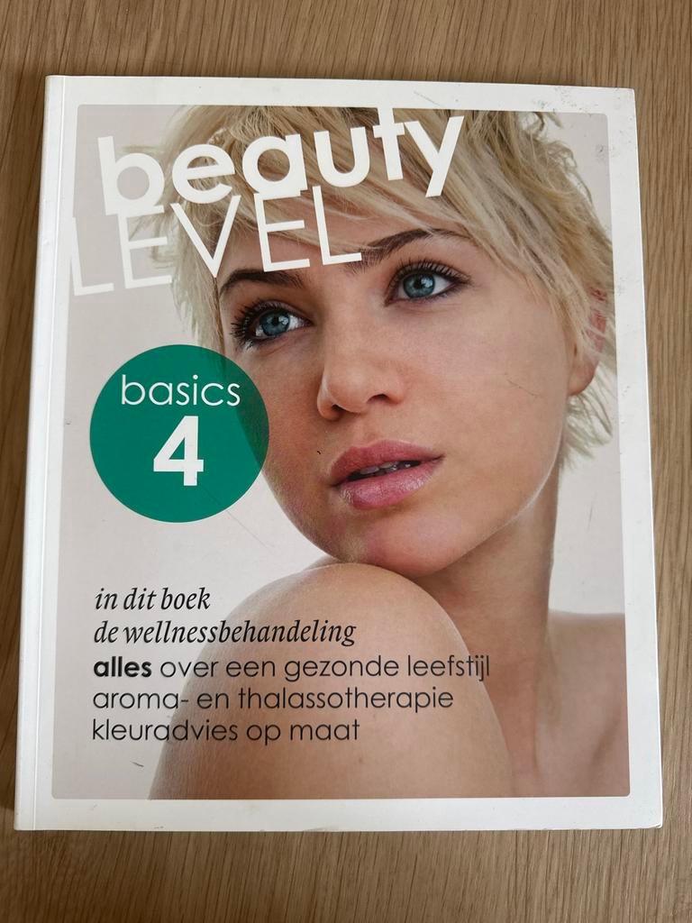 Beauty Level Basics 4: Wellness & Gezonde Leefstijl, Ophalen of Verzenden, Gelezen, Gezondheid en Conditie