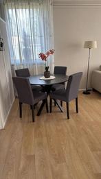 Ikea Mariedamm ronde eettafel 110cm) met 4 grijze stoelen, Ophalen, Zo goed als nieuw, 4 tot 6 stoelen