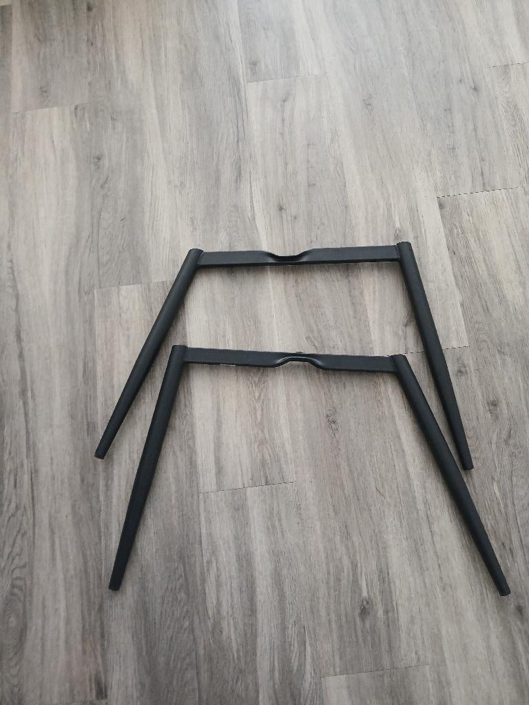 Ijzeren stoelpoten, Twee, Zwart, Nieuw, Ophalen of Verzenden