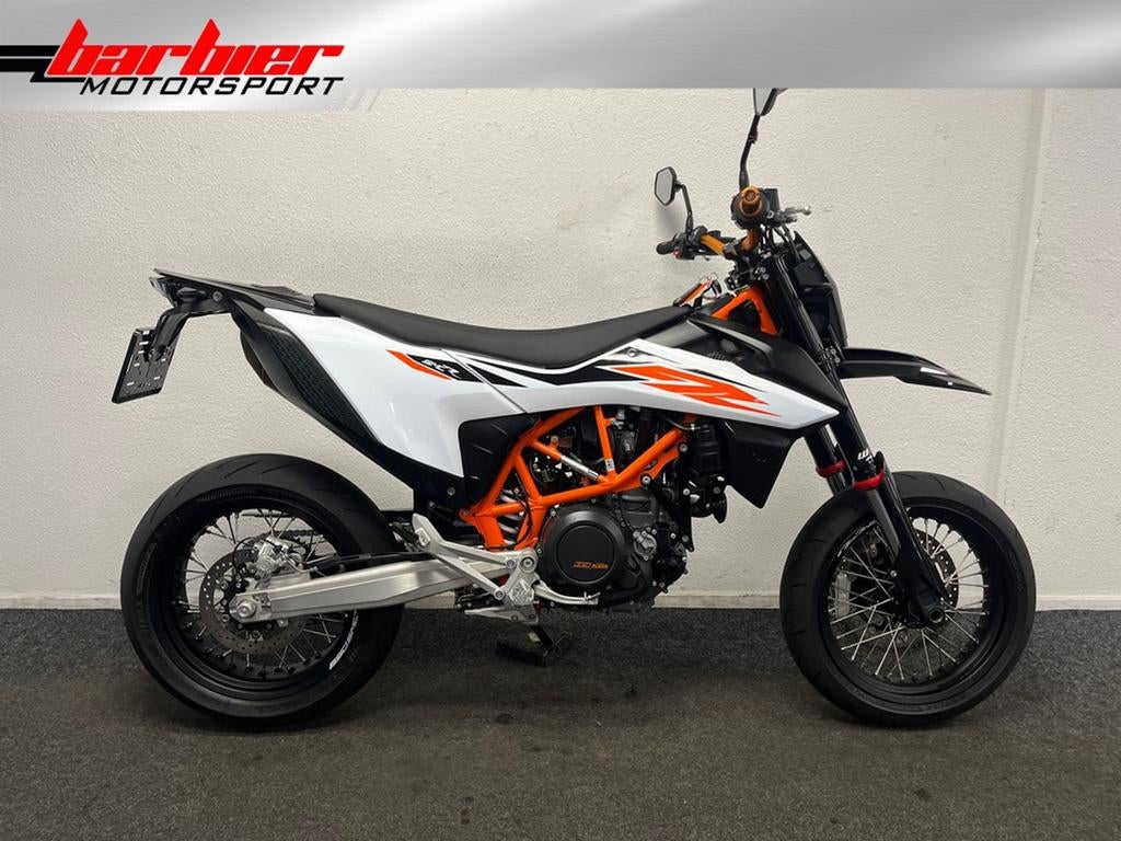 KTM 690 SMC R (bj 2020), Motoren, Motoren | KTM, 2 cilinders, KTM, Motorrijbewijs A, Bedrijf