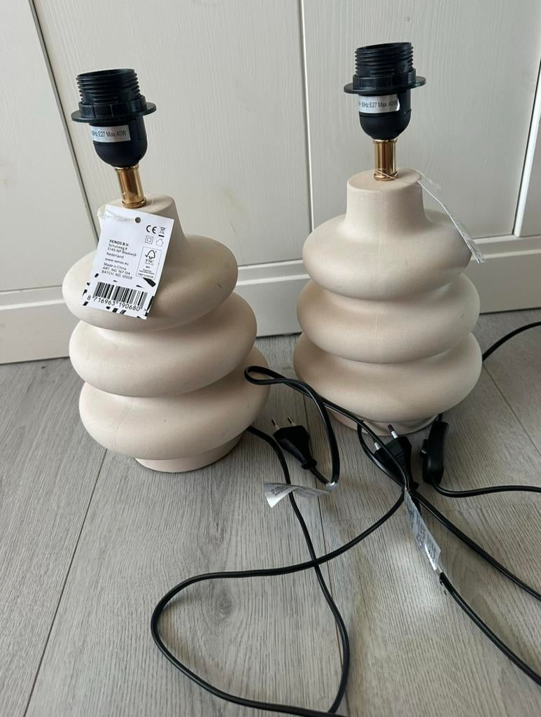 Twee tafellampen nieuw !, Ophalen of Verzenden, Nieuw, Overige materialen, Minder dan 50 cm