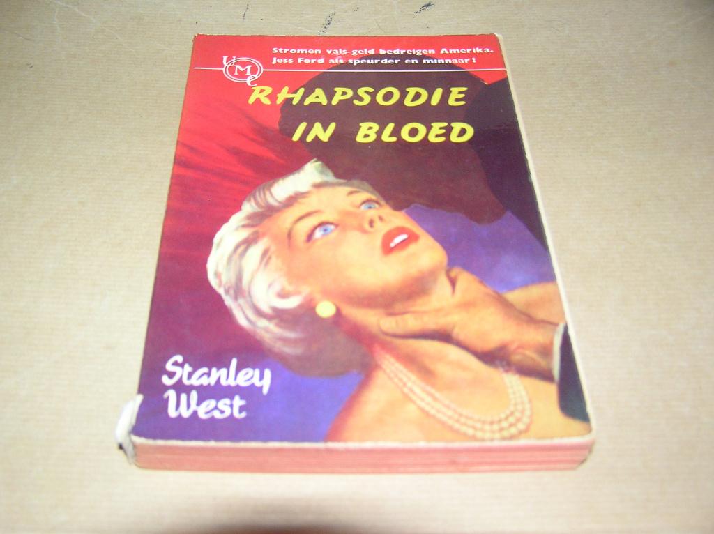 Stanley West/Rhapsodie in Bloed(UMC-Real 5), Boeken, Ophalen of Verzenden, Gelezen, Stanley West