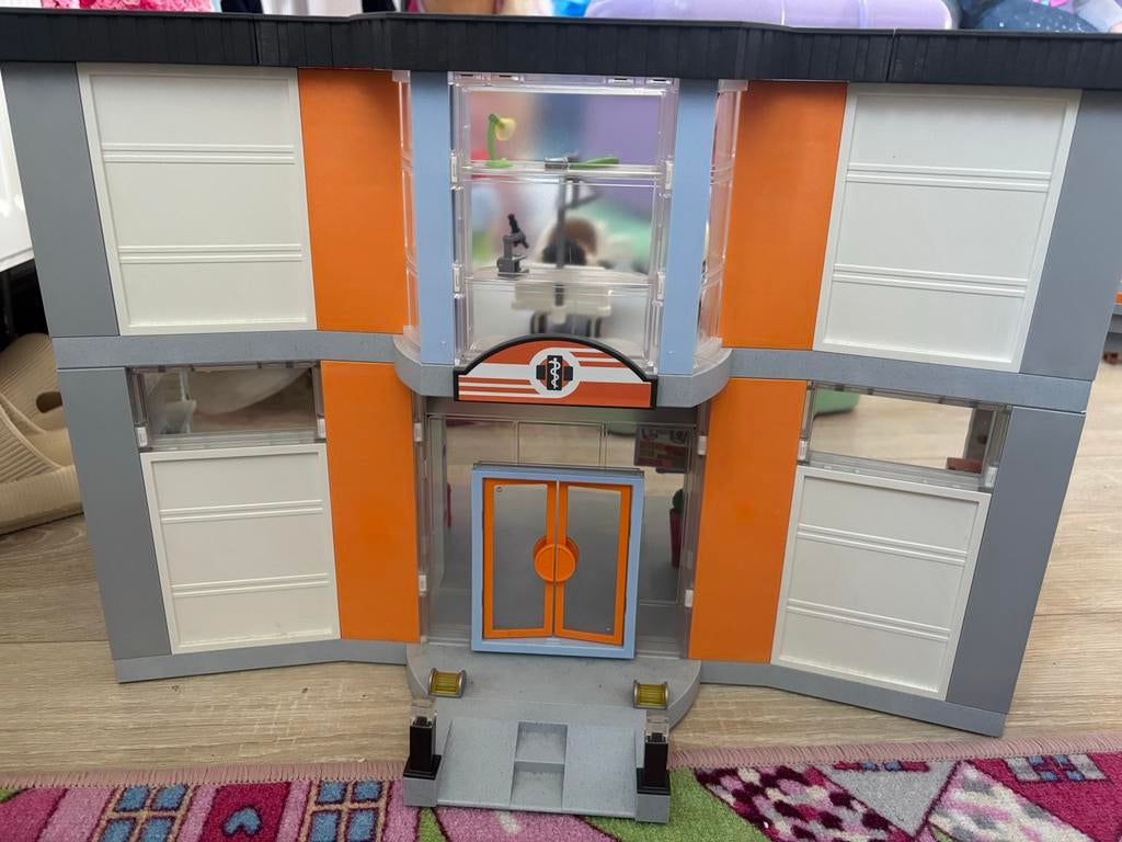 Playmobil ziekenhuis met toebehoren, Ophalen, Zo goed als nieuw, Complete set