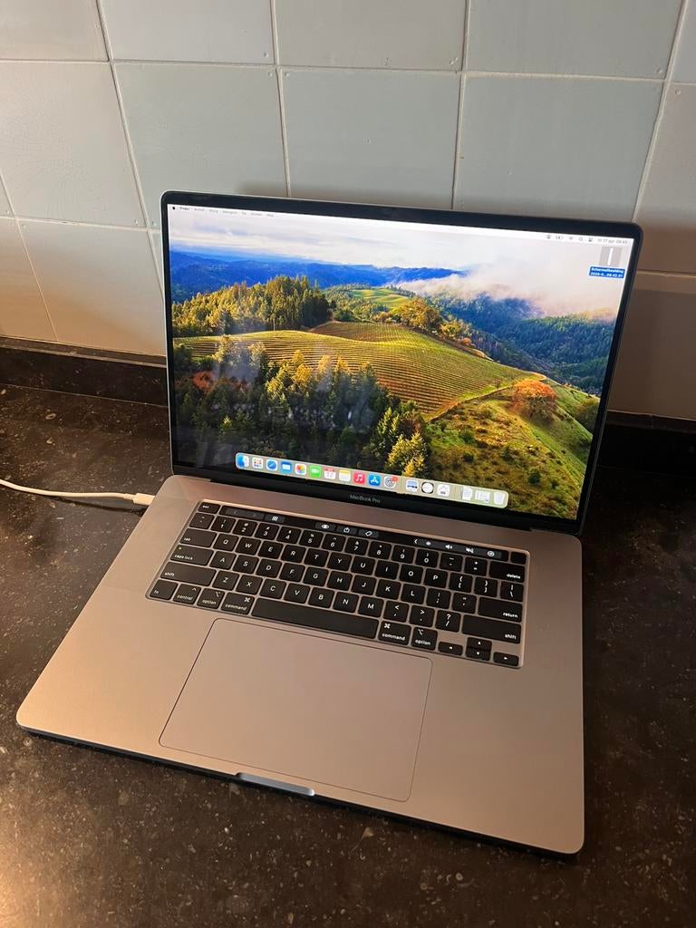 Macbook pro 16inch 2019 touchbar, Computers en Software, Apple Macbooks, MacBook Pro, 2 tot 3 Ghz, 512 GB, Ophalen of Verzenden
