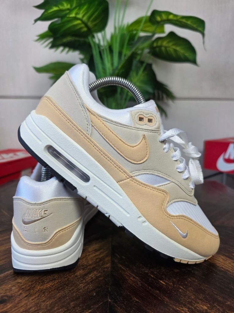 Nike Air Max 1 Light Orewood Brown maat 40,5, Beige, Nike, Ophalen of Verzenden, Nike