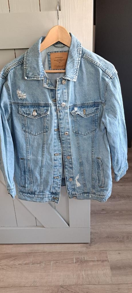 Zgan spijkerjas stradivarius mt l, Blauw, Maat 42/44 (L), Ophalen of Verzenden, Zo goed als nieuw