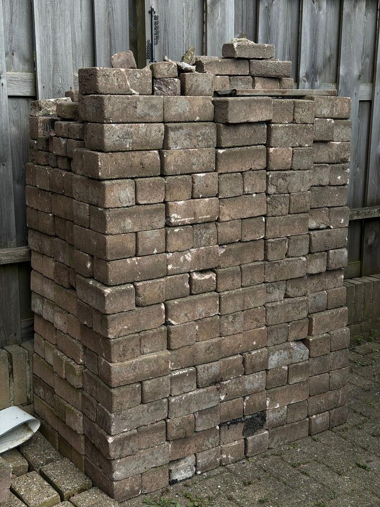 Gratis Straatklinkers 40m2, Tuin en Terras, Tegels en Klinkers, Ophalen, Gebruikt, Klinkers, 10 m² of meer