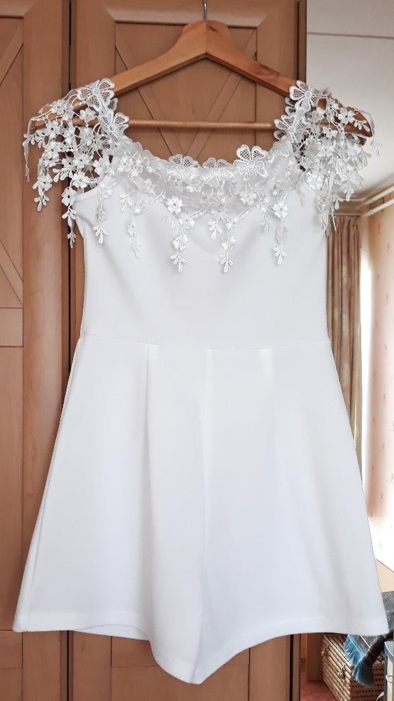 Prachtige feest jumpsuit met kant - mt 36 - Nieuw, Kleding | Dames, Jumpsuits, Ophalen of Verzenden, Nieuw, Maat 36 (S), Wit