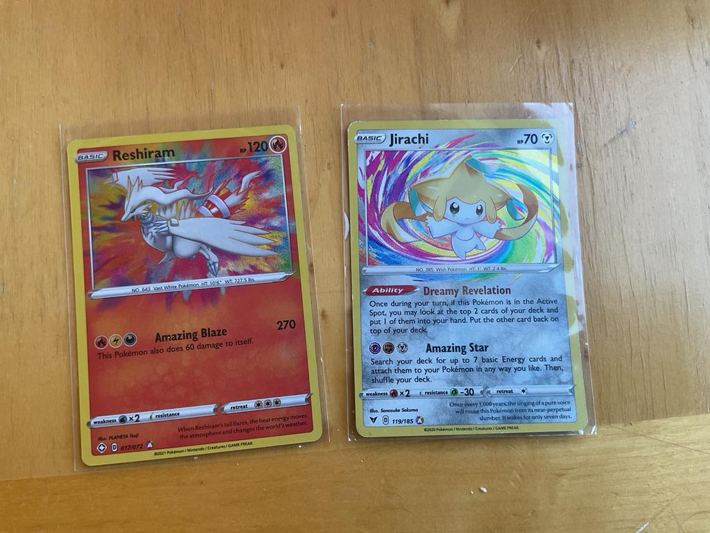 Pokémon Kaarten: Reshiram en Jirachi (Amazing Rare), Ophalen of Verzenden, Zo goed als nieuw, Meerdere kaarten, Foil