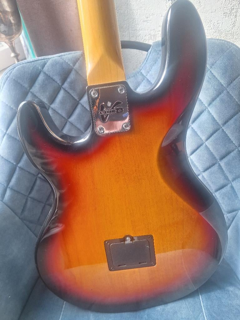 Line 6 basgitaar, Muziek en Instrumenten, Ophalen, Gebruikt, Elektrisch