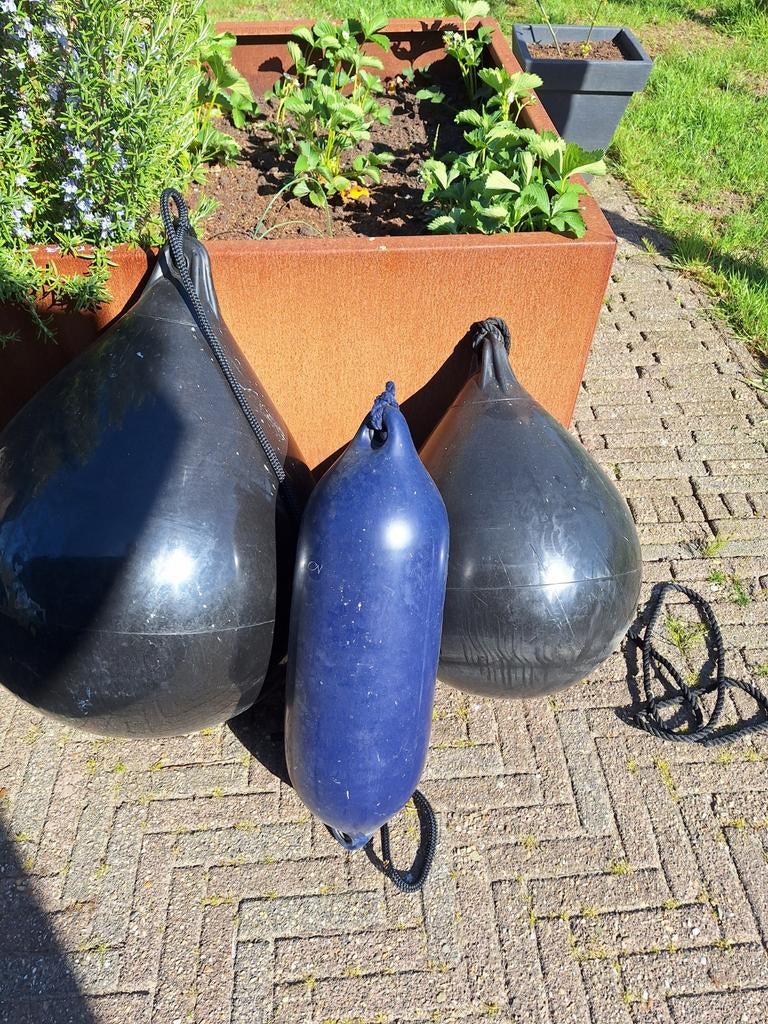 Fenders/stootwillen., Watersport en Boten, Ophalen, Zo goed als nieuw, Ankeren en Afmeren, Zeilboot of Motorboot