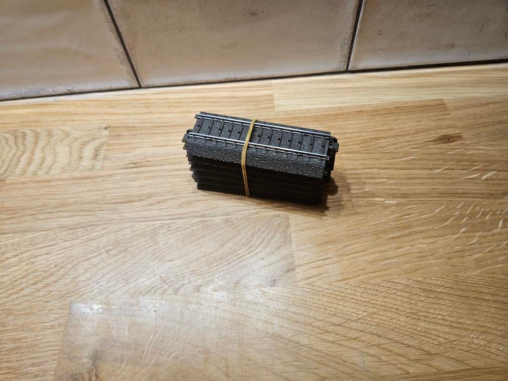 Märklin 24094 C-rail rechte rails, zo goed als nieuw, Wisselstroom, Rails, Ophalen of Verzenden, Zo goed als nieuw