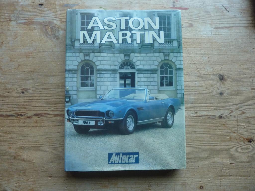 Aston Martin 1921-1980, Gelezen, Ophalen of Verzenden, Overige merken, Garnier (red)