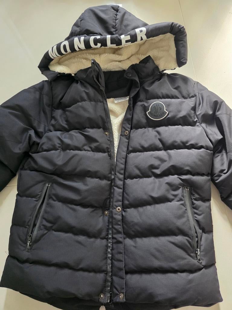Moncler zwart jongens 11/12 jaar, Ophalen, Zo goed als nieuw, Jongen, Jas