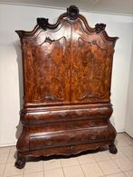 18e eeuws wortelnoten kabinet met bronsen beslag, Ophalen