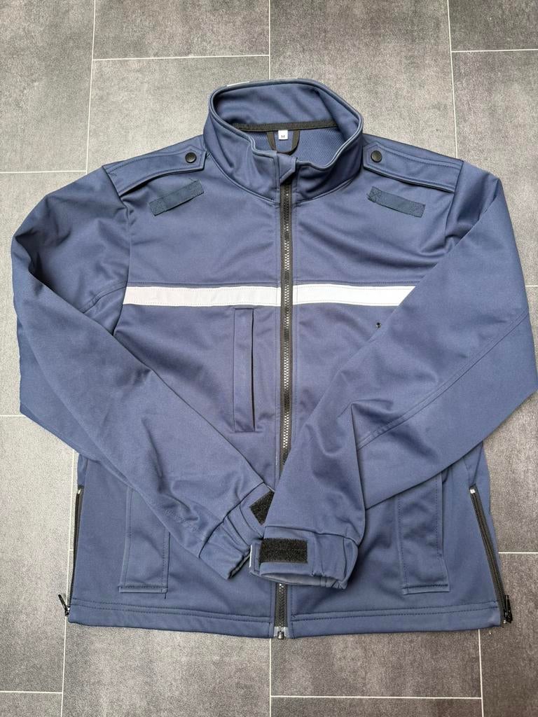 Volledig uniform handhaving opleiding, Ophalen, Zo goed als nieuw