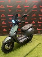 Vespa Sprint 2016 Brom! Mat Grijs / RS Zadel / Garantie!, Fietsen en Brommers, Scooters | Vespa, Ophalen of Verzenden, Benzine