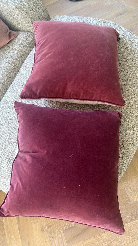 Twee kussens 45x45, Huis en Inrichting, Woonaccessoires | Kussens, Ophalen of Verzenden, Zo goed als nieuw, Rood, Vierkant