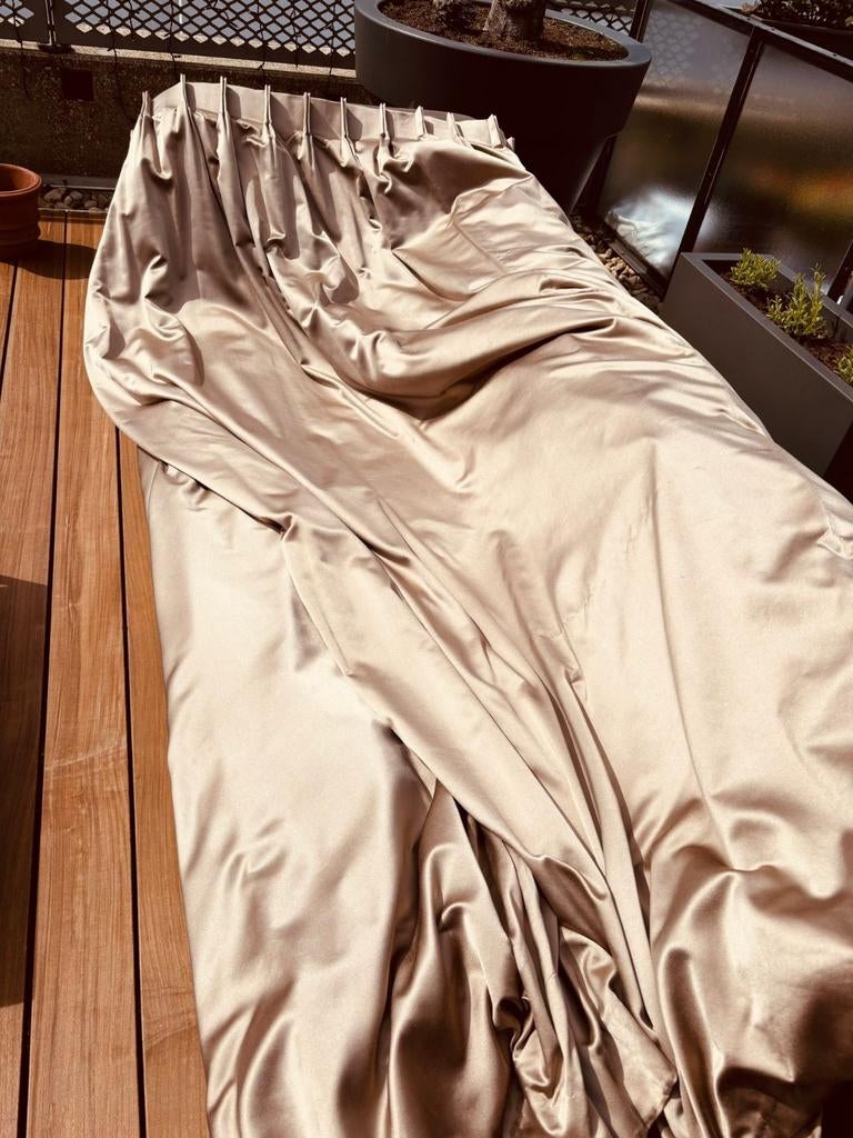 Goudkleurige verduisterende gordijnen (2 sets), Ophalen