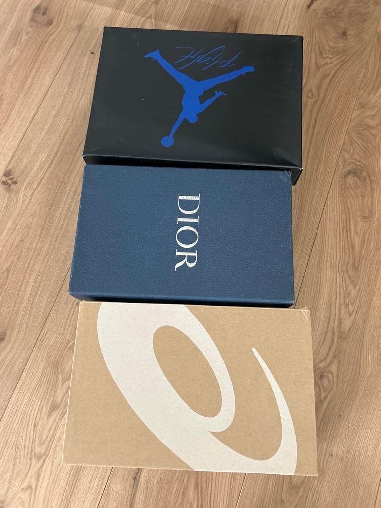 Dior, Jordan en Asics schoenendozen, Ophalen, Zo goed als nieuw, Zwart, Overige typen