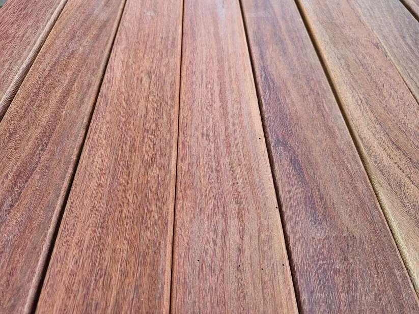 EXTRA KORTING: GEVELBEKLEDING PARTIJ HARDHOUTEN   GEVELBEKLE, Ophalen of Verzenden, Nieuw, 250 cm of meer, Planken