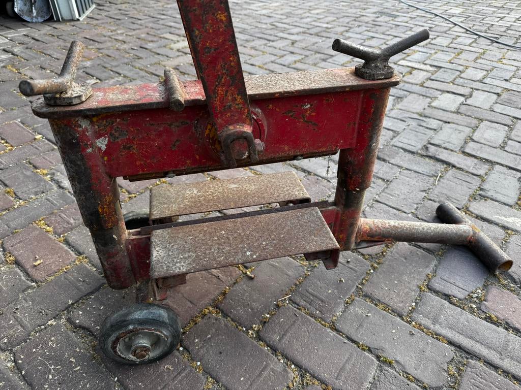 Stenen knipper, Ophalen, Gebruikt
