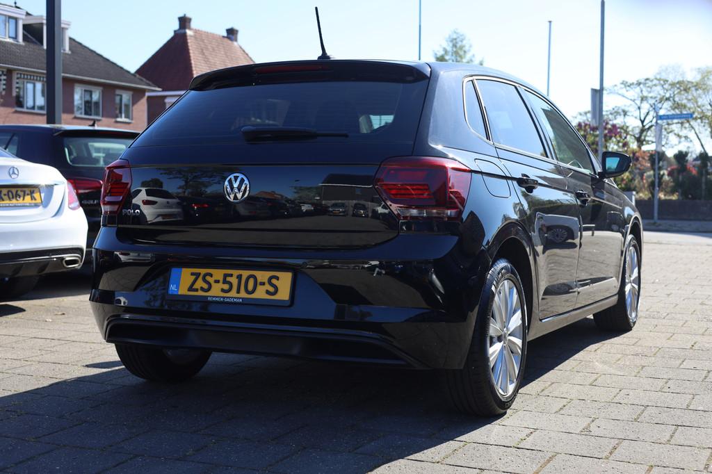 Volkswagen Polo 1.0 HIGHLINE | NAVI | CARPLAY | CLIMA | CRUI, Auto's, Volkswagen, 1025 kg, Stof, 82 pk, Zwart