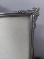 Groot fotolijst met bolglas en mooie hoekornamenten, Ophalen of Verzenden