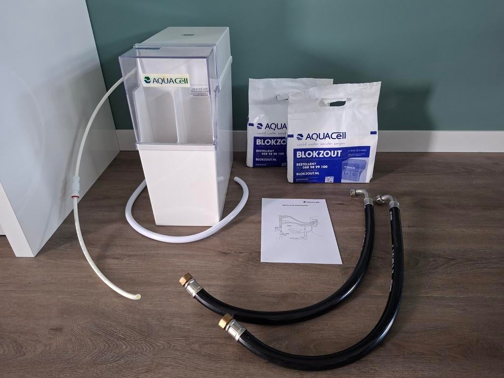 Aquacell waterontharder met aansluitslangen en zout, Witgoed en Apparatuur, Waterontharders, Gebruikt, Waterontharder met zout