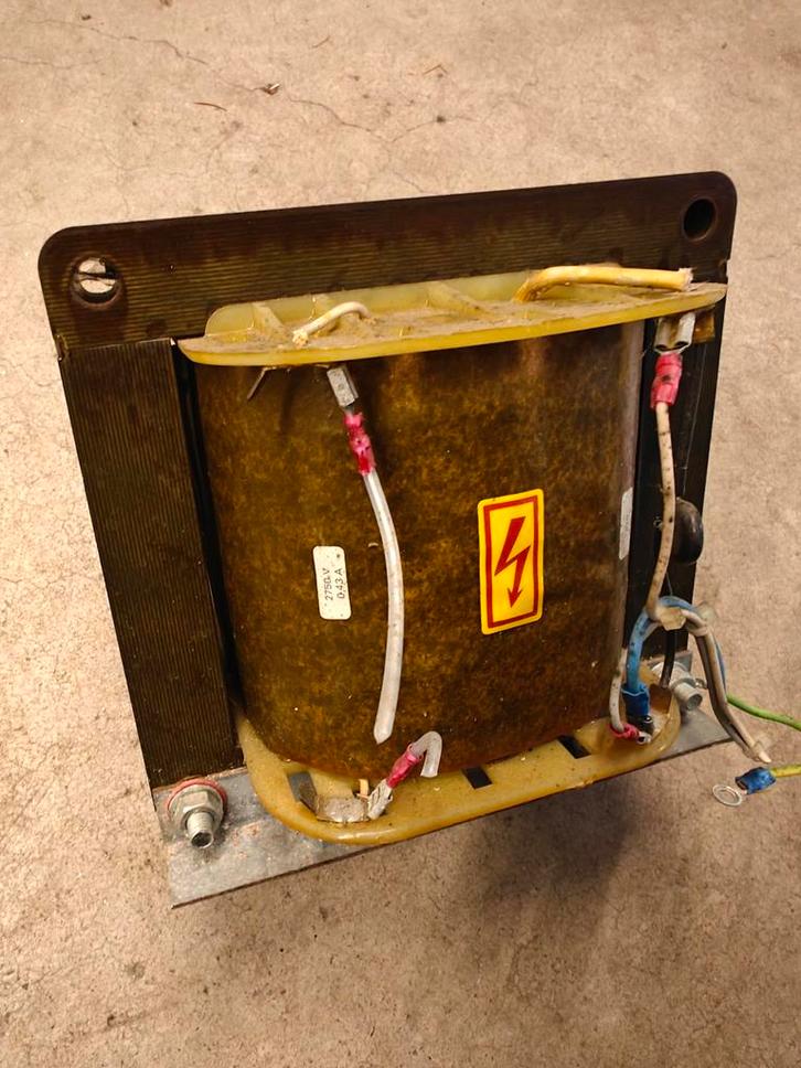 Transformator hoogspanning trafo, Telecommunicatie, Zenders en Ontvangers, Ophalen of Verzenden