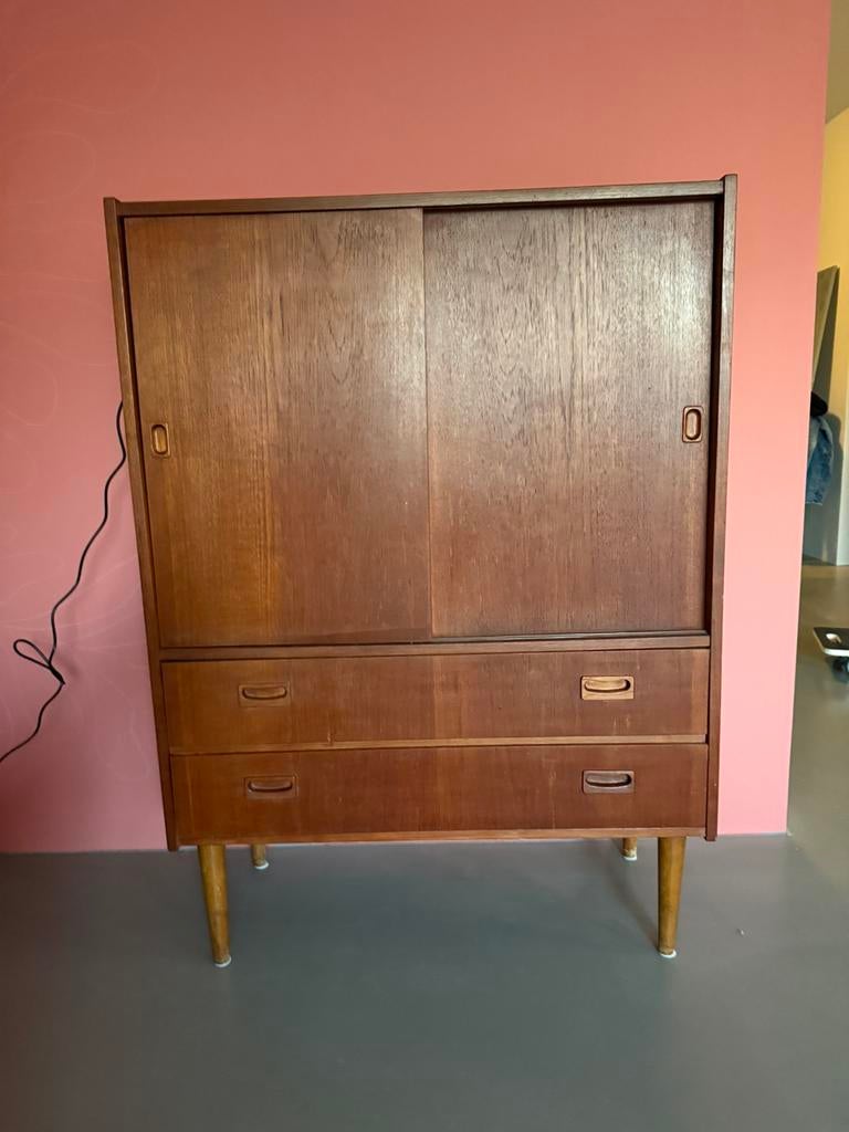 Vintage kastje deens teak fineer retro, Gebruikt, Met deur(en), Vintage retro deens design, 25 tot 50 cm