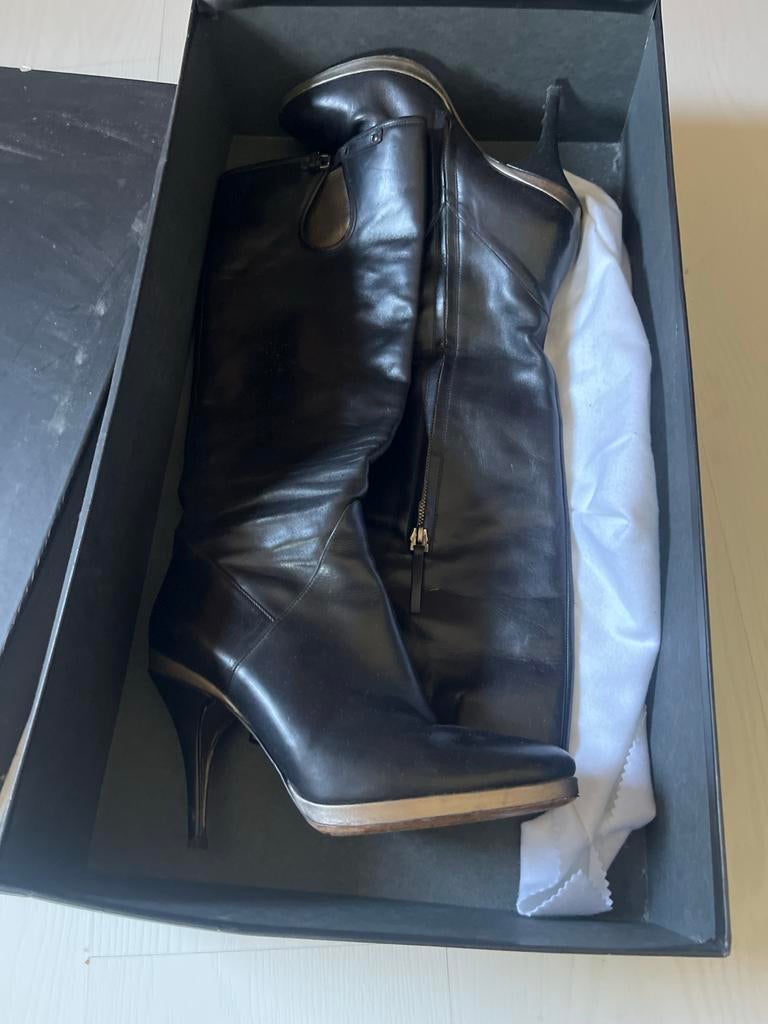 Hugo Boss Leren Laarzen Maat 38 met Hoge Hak en Dustbag, Kleding | Dames, Ophalen of Verzenden, Zo goed als nieuw, Zwart, Hoge laarzen