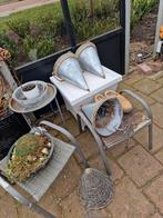 GRATIS 2 tafel 2 voetenbankjes 2 plantjes, Tuin en Terras, Ophalen, 2 zitplaatsen