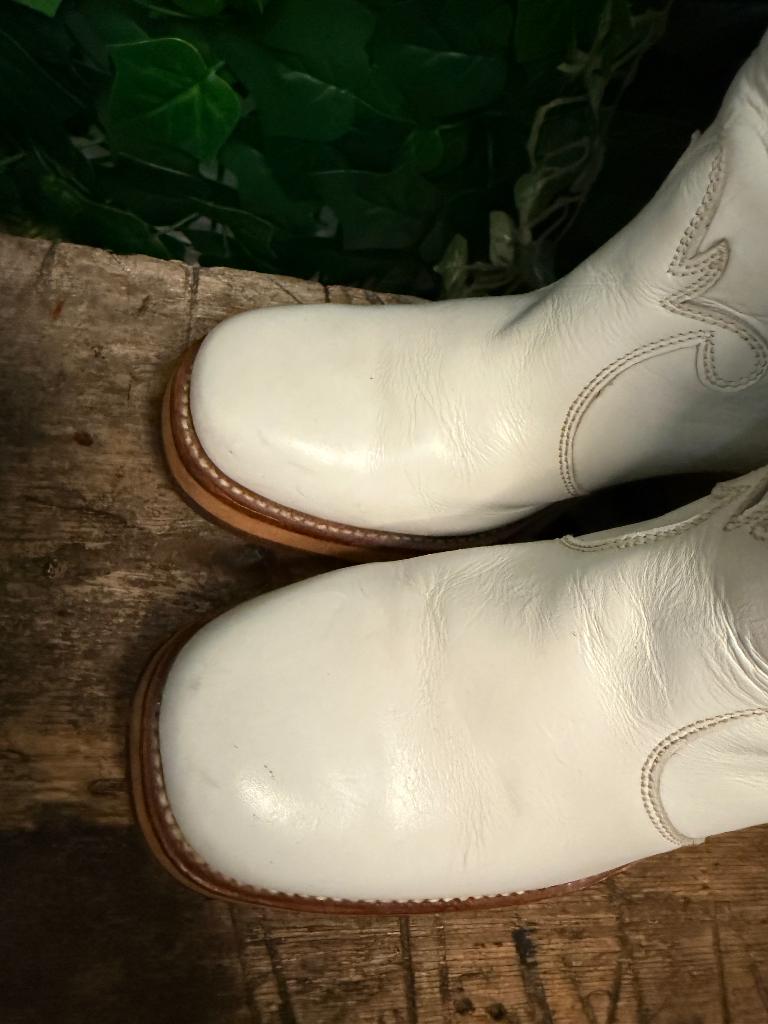 prachtige vintage blokhak laarzen van Sancho maat 38, Kleding | Dames, Schoenen, Hoge laarzen, Wit, Sancho, Ophalen of Verzenden