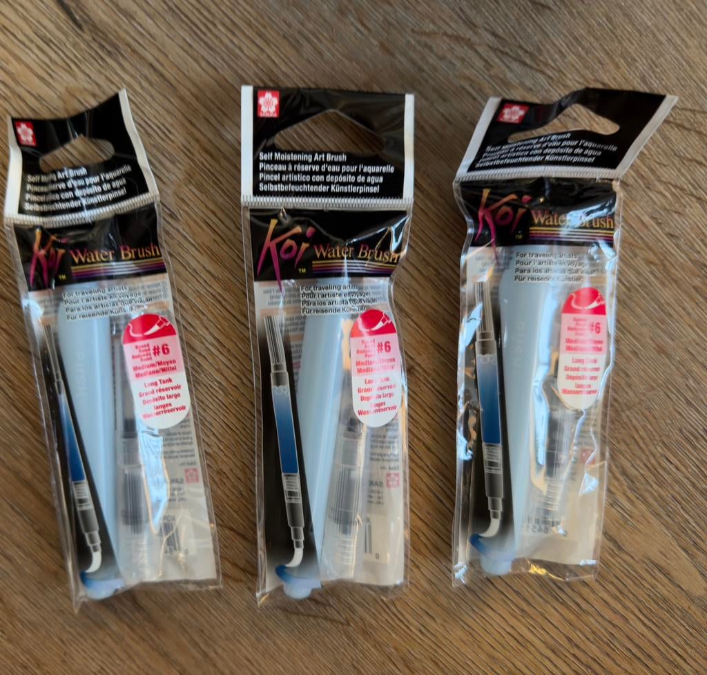 Sakura Koi Water Brush - Mt 6 - lang reservoir - 3 st nieuw, Ophalen of Verzenden, Nieuw, Overige typen