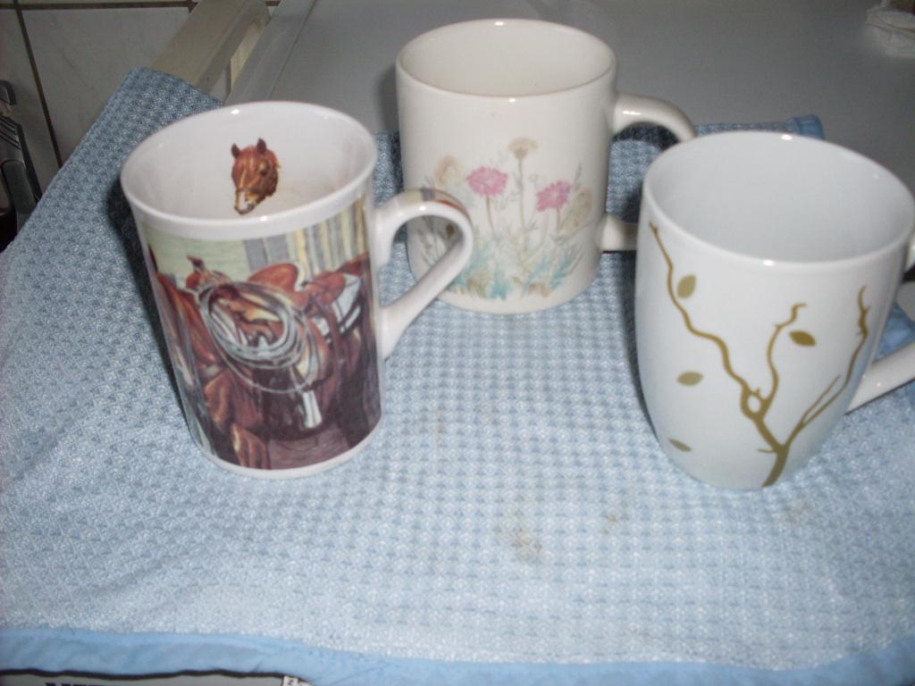 3 verschillende motieven en modellen mokken, Ophalen, Zo goed als nieuw, Overige stijlen, Kop(pen) en/of Schotel(s)