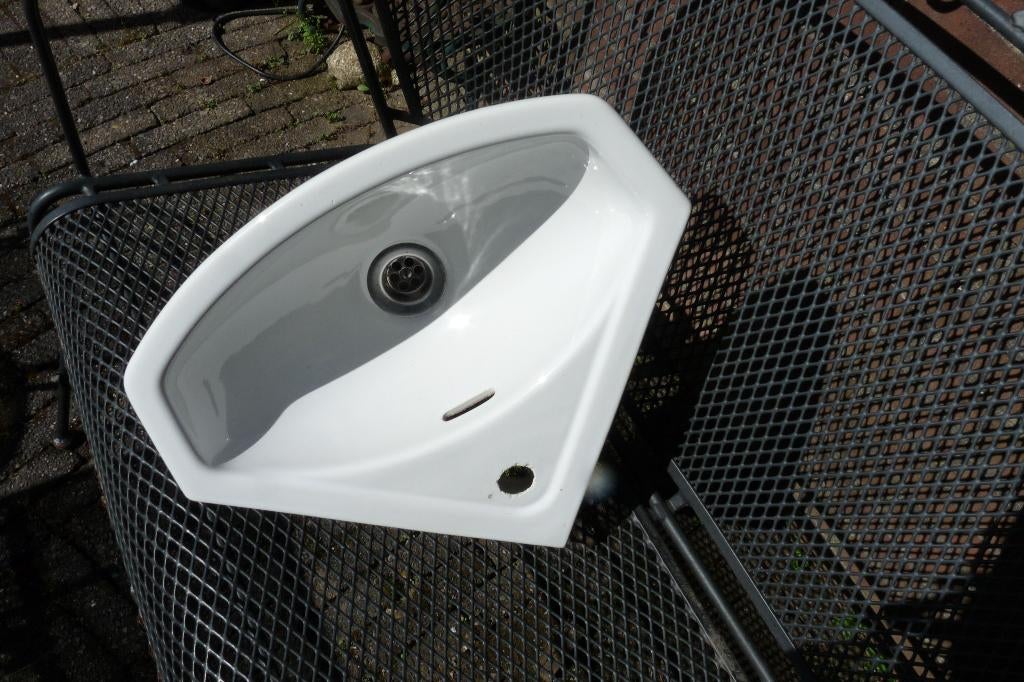 Hoek fonteintje, Ophalen of Verzenden, Gebruikt, Steen, Toilet