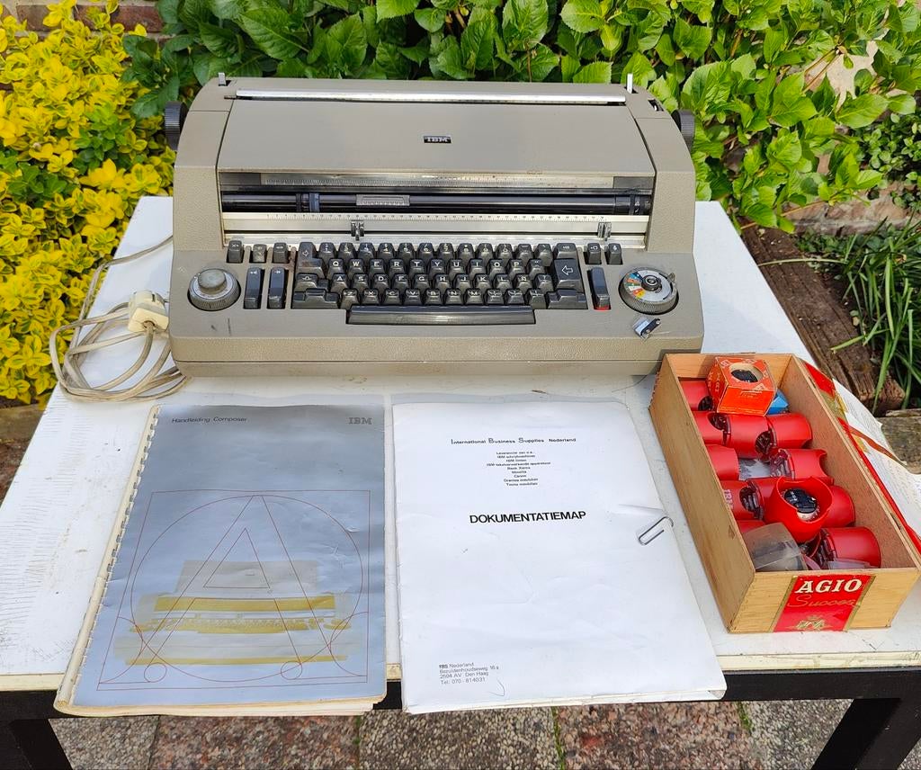 IBM 72 composer model 615.  Typewriter typemachine., Ophalen of Verzenden, Gebruikt