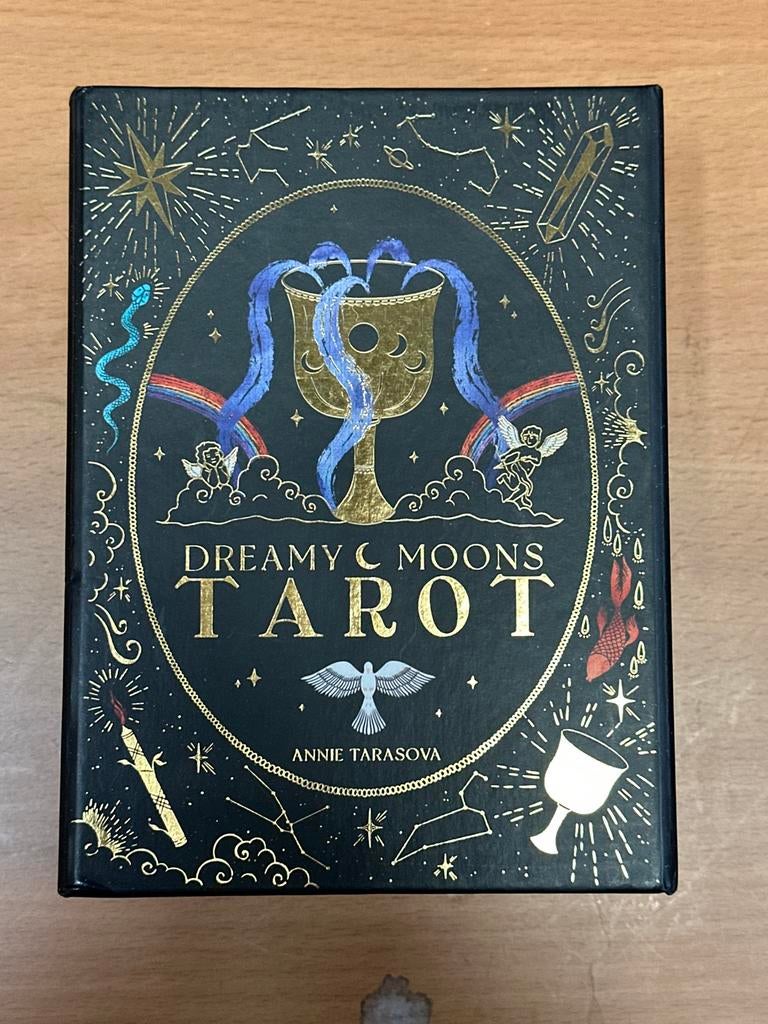 Dreamy Moons Tarot Deck - Nieuwstaat, Boeken, Ophalen of Verzenden, Zo goed als nieuw, Tarot of Kaarten leggen, Overige typen