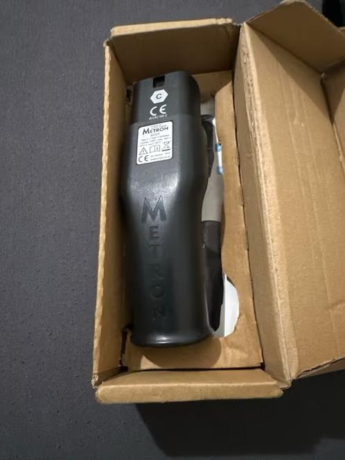Metron brommobiel adapter, Ophalen of Verzenden, Zo goed als nieuw, Laadkabel
