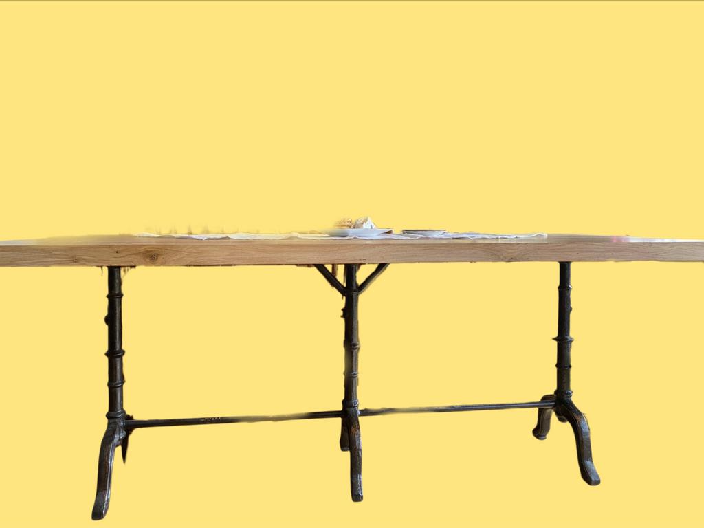Eikenhouten tafel met gietijzeren onderstel - 2 meter, Ophalen, Zo goed als nieuw, Eikenhout, 200 cm of meer