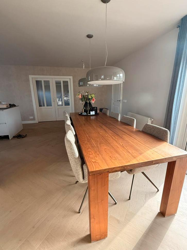 Notenhouten eettafel Bert Plantagie, Huis en Inrichting, Tafels | Eettafels, Gebruikt, 100 tot 150 cm, 200 cm of meer, Vijf personen of meer