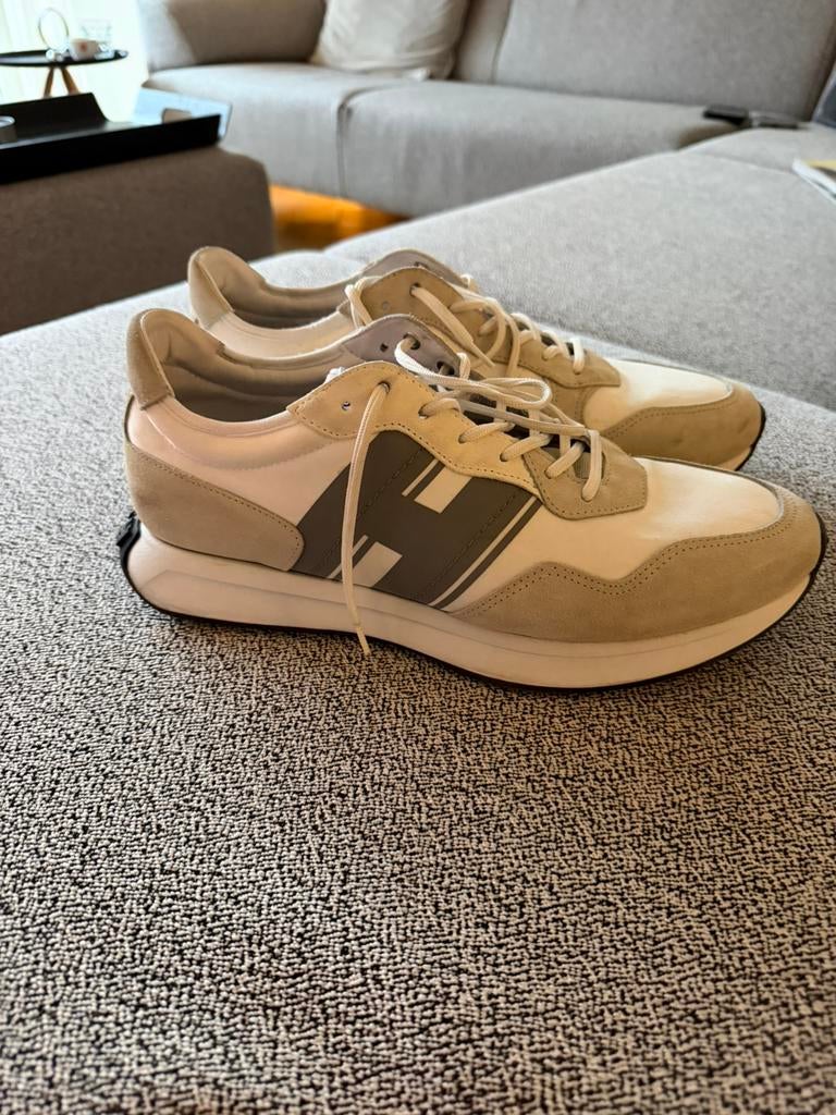 2 paar Hogan sneakers mt 10 (44,5) zgan, Kleding | Heren, Schoenen, Ophalen of Verzenden, Zo goed als nieuw, Overige kleuren, Overige typen