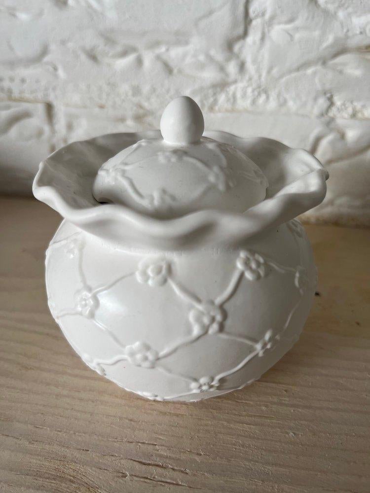 Opbergpotje met deksel bloemetjes gips, Info@kinderworkshops-petra-dongen.nl, Nieuw, Kinderworkshops Petra, P. Gillisstraat