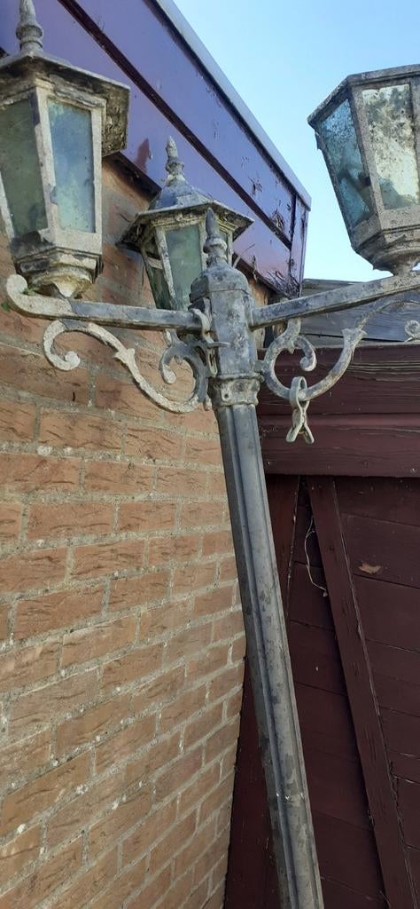 Tuin,verlichting,moet gerestaureerd worden., Tuin en Terras, Buitenverlichting, Ophalen of Verzenden, Gebruikt, Netvoeding, Minder dan 50 watt